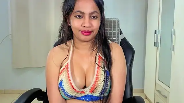 FannyXhot Chat XXX in diretta