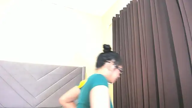 PereyLierge 现场XXX聊天