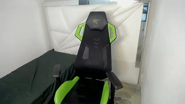 Pollowet Live XXX-chat