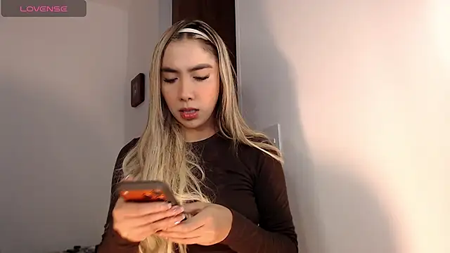 Marian_se Adlı Modelin Canlı XXX Sohbeti
