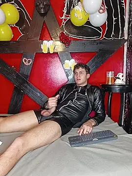 Axel_Romanov's Live XXX Chat