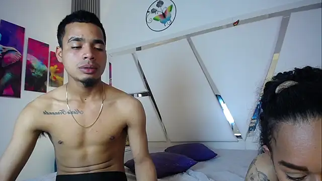 Amber_and_Tyler_ Live XXX-chat