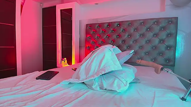 Chat +18 de Valentiinoss ao vivo
