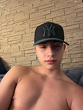 Lander_Cruz élő XXX-chatje