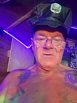gymrat61 Chat XXX in diretta