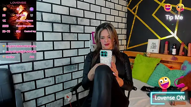 Chat XXX ao vivo de adrhiiana