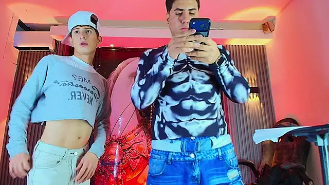 The_Boy_King_ Adlı Modelin Canlı XXX Sohbeti