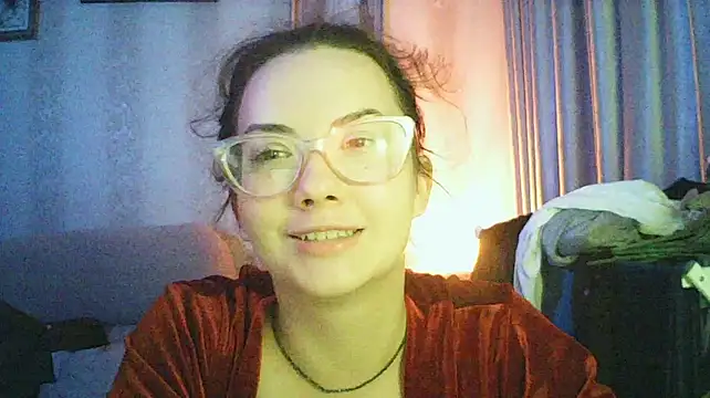 MoodieMira Chat XXX in diretta