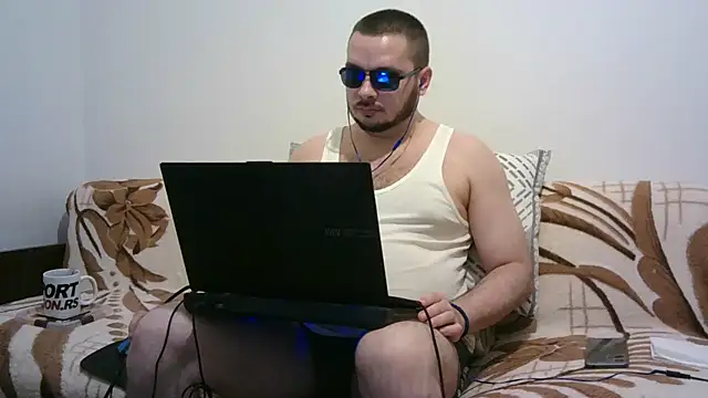 WildBoar_69 Live XXX Chat