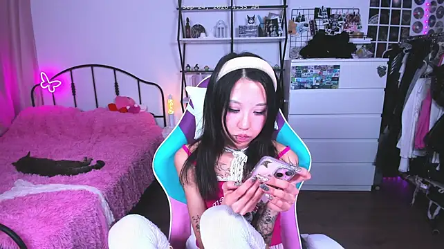 ashleywowmeow Live XXX-Chat