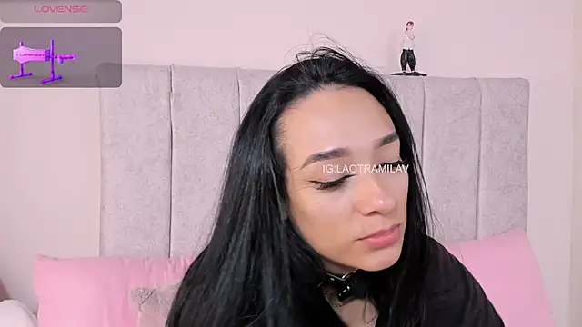 MilaVelour Chat XXX in diretta
