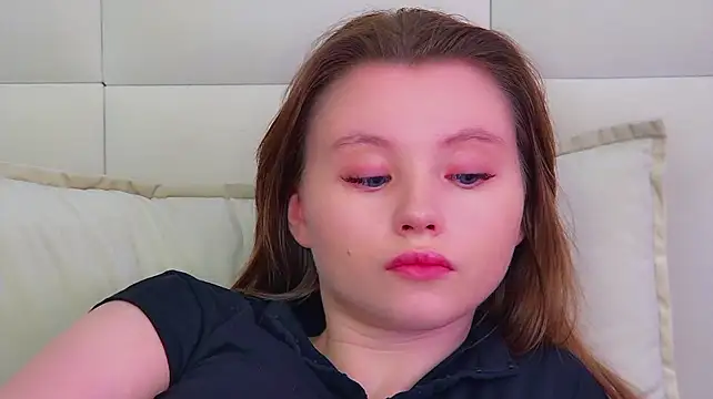 Chat +18 de KeiraAsti ao vivo