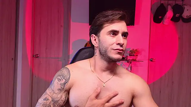Latino_stud4u Live XXX-Chat