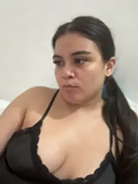 CamilaSofiia's Live XXX Chat