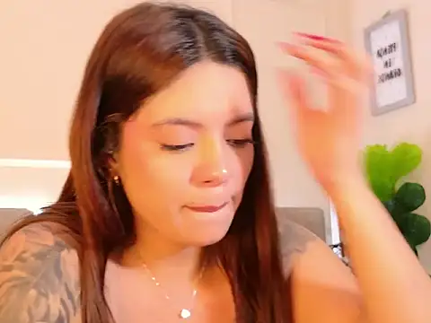 Czat XXX na żywo – cami_saen