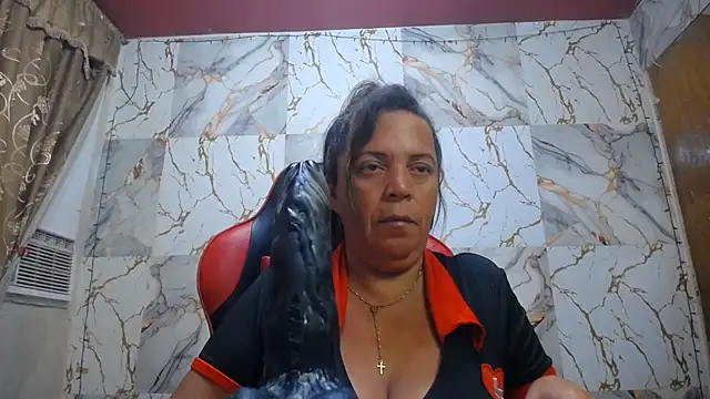 alina_maturehot's Webcam Show