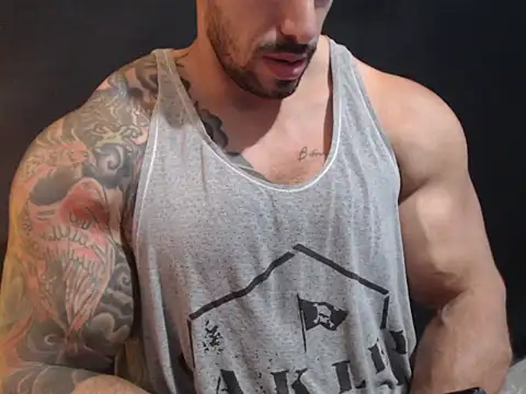 DommMaster Live XXX Chat