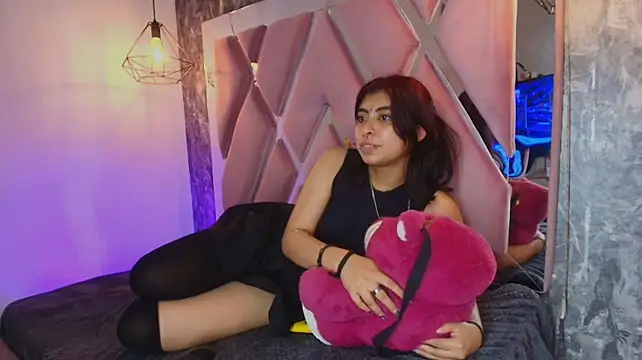 _Angel_dustt Adlı Modelin Canlı XXX Sohbeti