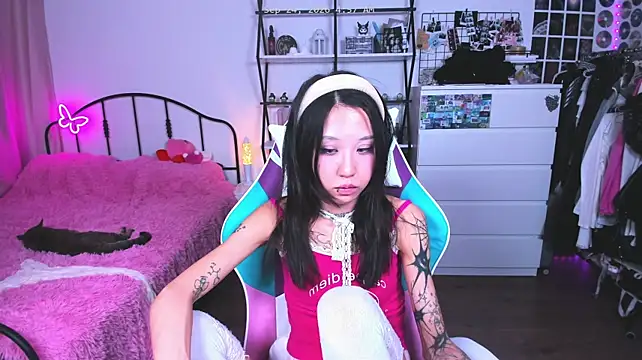 ashleywowmeow 现场XXX聊天
