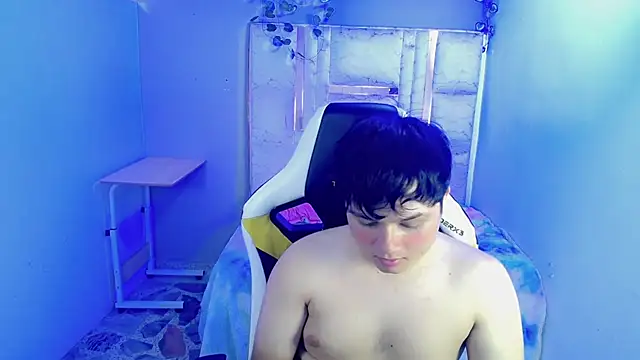 Tommy_cotton Chat XXX in diretta