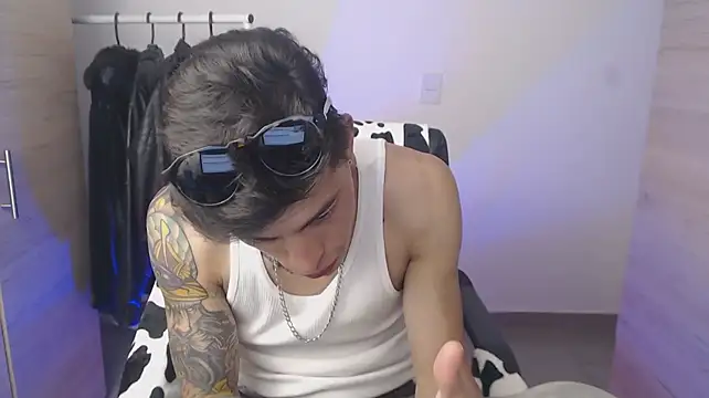 chomelo6 Live XXX-Chat