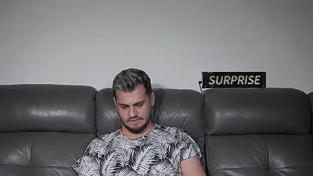 Chat XXX Live CrazyDom1