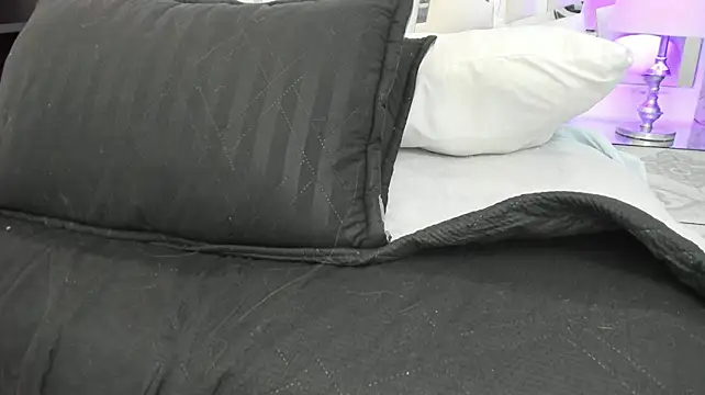 XXX chat uživo modela ariana_moon00