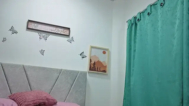 XXX chat uživo modela EimmyKs