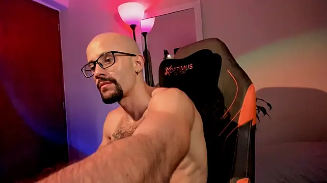LarryGarzon XXX чат на живо