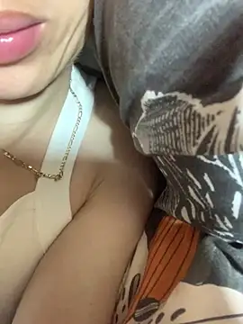 دردشة MiroKari2 الجنسية المباشرة