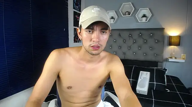 xxx_thesupercum_'s Live XXX Chat