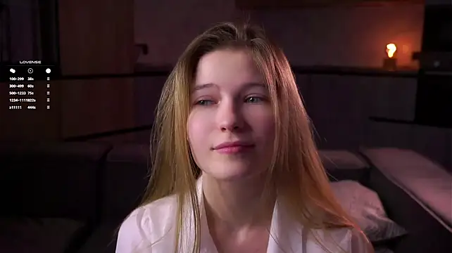 LynHillaire's Live XXX Chat