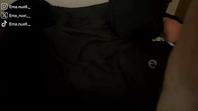 Emanuell__'s Live XXX Chat