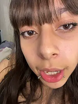 دردشة GabySMiller الجنسية المباشرة