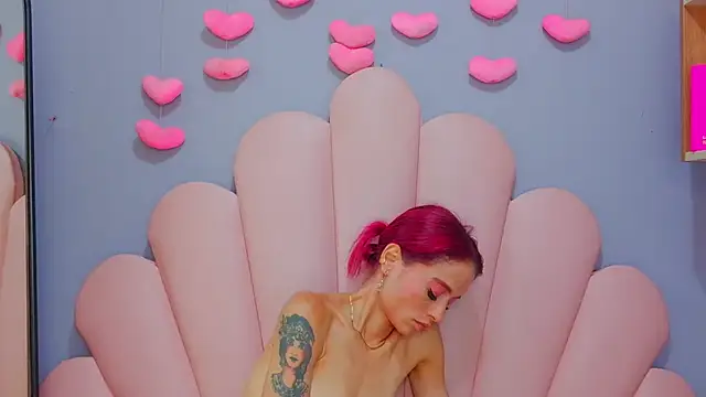 luci_miller Adlı Modelin Canlı XXX Sohbeti