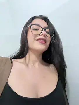 دردشة Natha_Fantasy الجنسية المباشرة