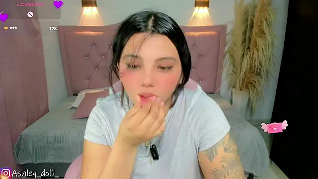 Ashley_dolll – Naživo XXX chat