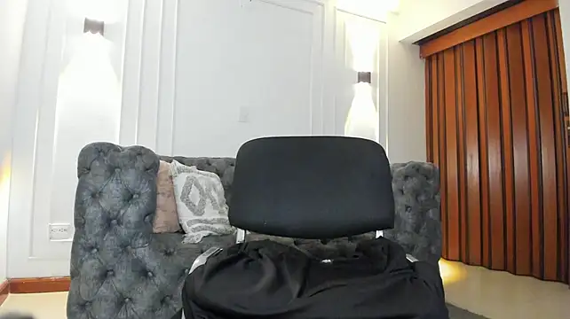 Chat +18 de alexx_vg ao vivo