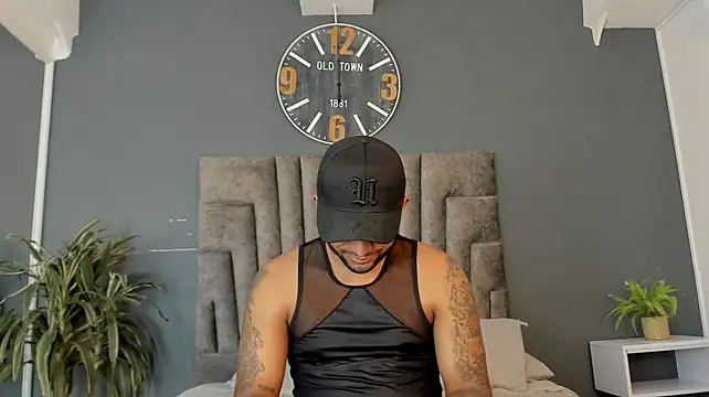 Chat +18 de Robin_Rief ao vivo