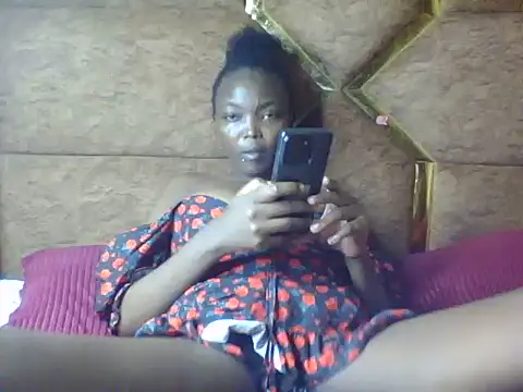 Chat +18 de Velirae_7 ao vivo