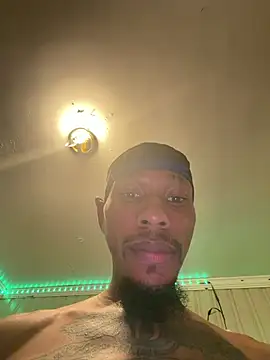 Chatroom XXX en direct de KingDerRico
