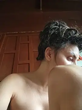 Izabella_Bella Adlı Modelin Canlı XXX Sohbeti