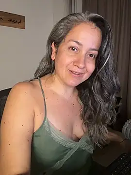 Chat XXX en directo de AVRAKEHDABRA