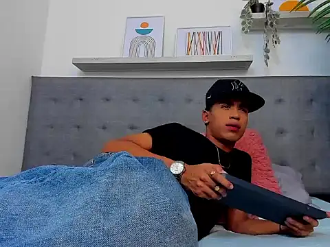 Chat XXX ao vivo de guarne_cam