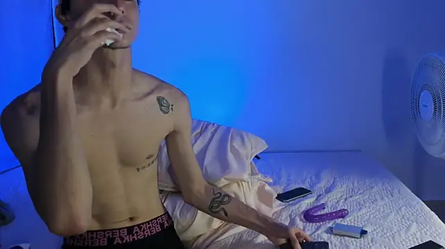 SEIJAKU_SEGI live XXX chat