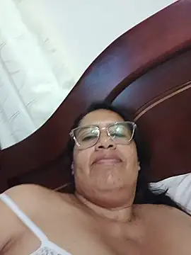 Emilif_ 现场XXX聊天