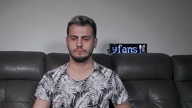 Chat XXX ao vivo de CrazyDom1
