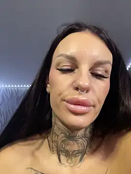 دردشة angel_devil_forever الجنسية المباشرة