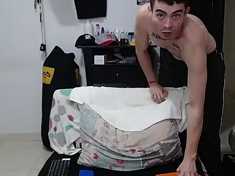 Chat +18 de Zac_Efront ao vivo