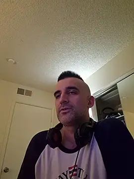 Chat XXX en directo de myth5hk